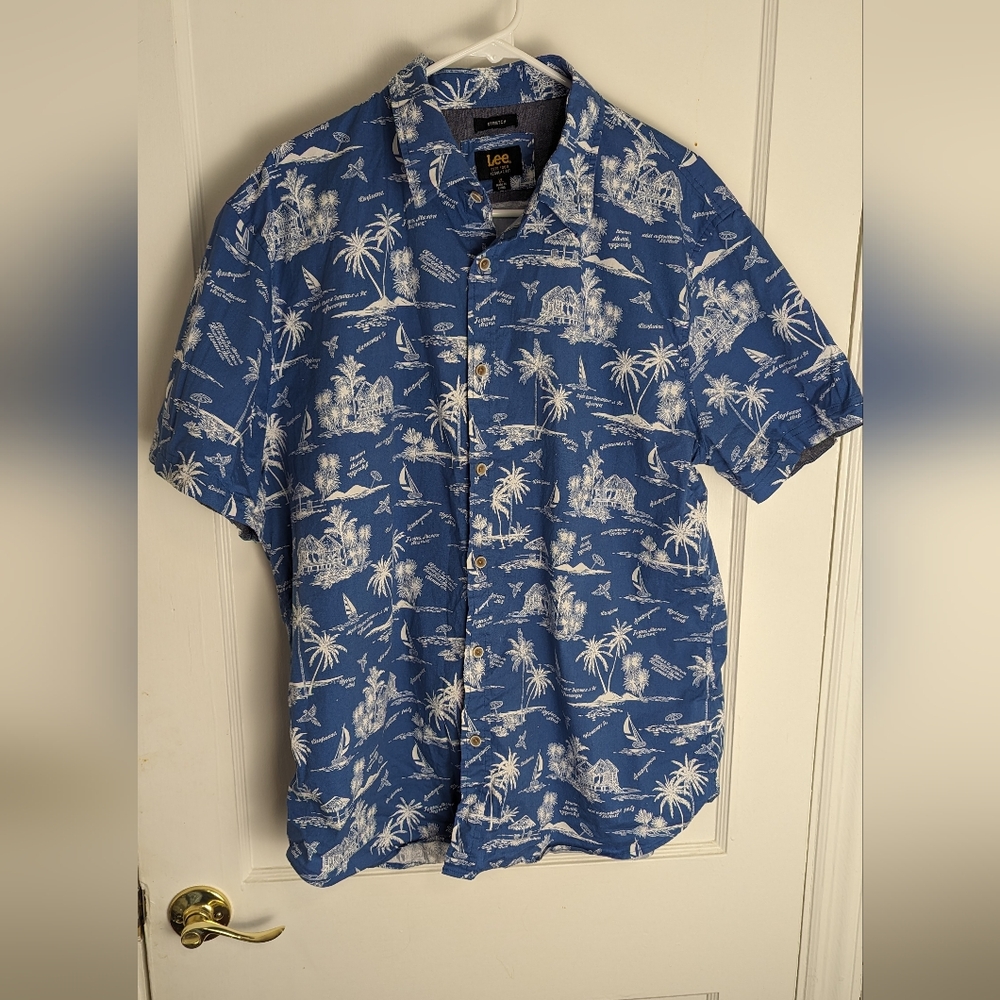 Lee XL Hawaiian Style Shirt